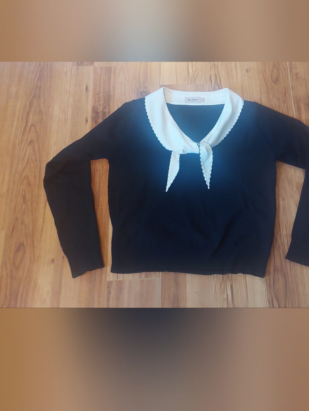 Miss Patina Sweater with White Scalloped Collar